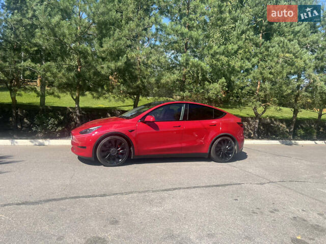 Красный Тесла Model Y, объемом двигателя 0 л и пробегом 2 тыс. км за 31000 $, фото 2 на Automoto.ua