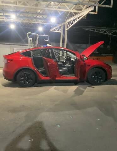 Тесла Model Y 2023 в Киеве на Automoto.ua Красный Тесла Model Y, объемом двигателя 0 л и пробегом 27 тыс. км за 28800 $, фото 91 на Automoto.ua