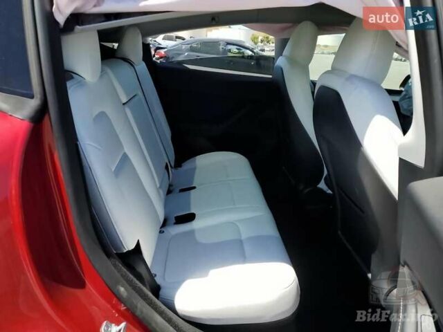 Красный Тесла Model Y, объемом двигателя 0 л и пробегом 26 тыс. км за 17500 $, фото 16 на Automoto.ua