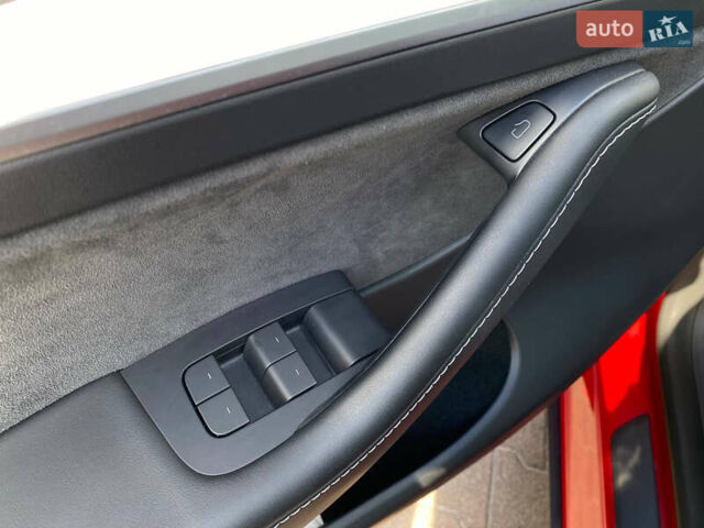 Красный Тесла Model Y, объемом двигателя 0 л и пробегом 24 тыс. км за 34999 $, фото 15 на Automoto.ua