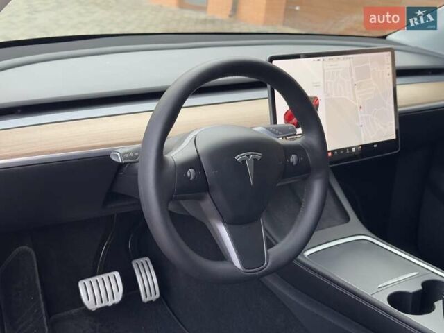 Червоний Тесла Model Y, об'ємом двигуна 0 л та пробігом 10 тис. км за 26500 $, фото 7 на Automoto.ua