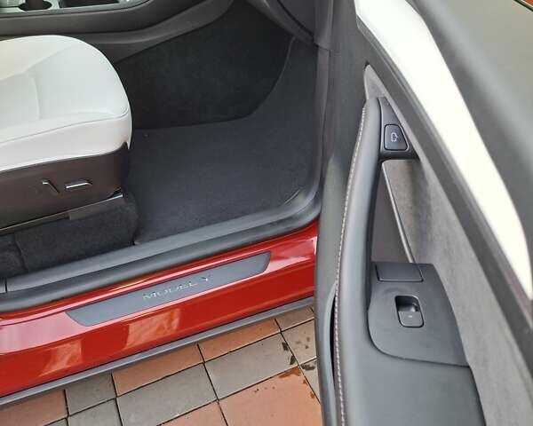 Тесла Model Y 2023 в Виннице на Automoto.ua Красный Тесла Model Y, объемом двигателя 0 л и пробегом 27 тыс. км за 31500 $, фото 22 на Automoto.ua