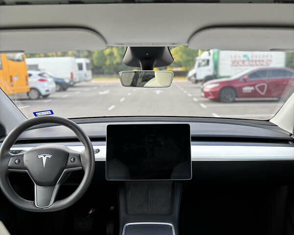 Червоний Тесла Model Y, об'ємом двигуна 0 л та пробігом 50 тис. км за 25300 $, фото 9 на Automoto.ua