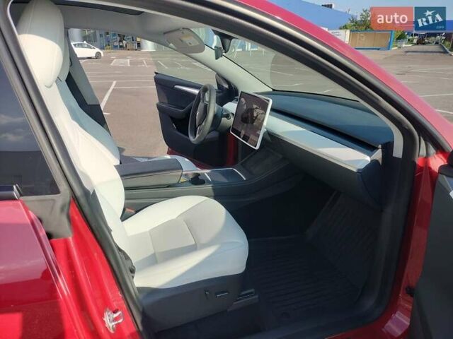 Красный Тесла Model Y, объемом двигателя 0 л и пробегом 30 тыс. км за 27300 $, фото 16 на Automoto.ua