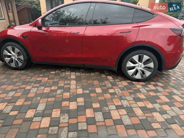 Красный Тесла Model Y, объемом двигателя 0 л и пробегом 10 тыс. км за 30000 $, фото 1 на Automoto.ua