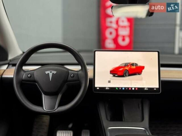 Красный Тесла Model Y, объемом двигателя 0 л и пробегом 15 тыс. км за 35000 $, фото 17 на Automoto.ua