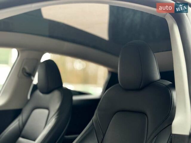 Красный Тесла Model Y, объемом двигателя 0 л и пробегом 15 тыс. км за 35000 $, фото 13 на Automoto.ua