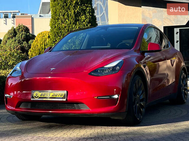 Красный Тесла Model Y, объемом двигателя 0 л и пробегом 26 тыс. км за 29800 $, фото 2 на Automoto.ua