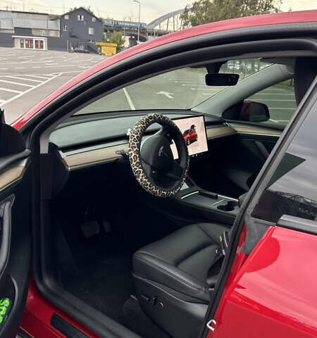 Червоний Тесла Model Y, об'ємом двигуна 0 л та пробігом 11 тис. км за 28000 $, фото 9 на Automoto.ua