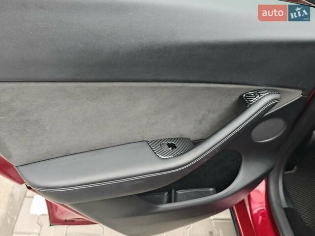 Красный Тесла Model Y, объемом двигателя 0 л и пробегом 20 тыс. км за 32000 $, фото 25 на Automoto.ua