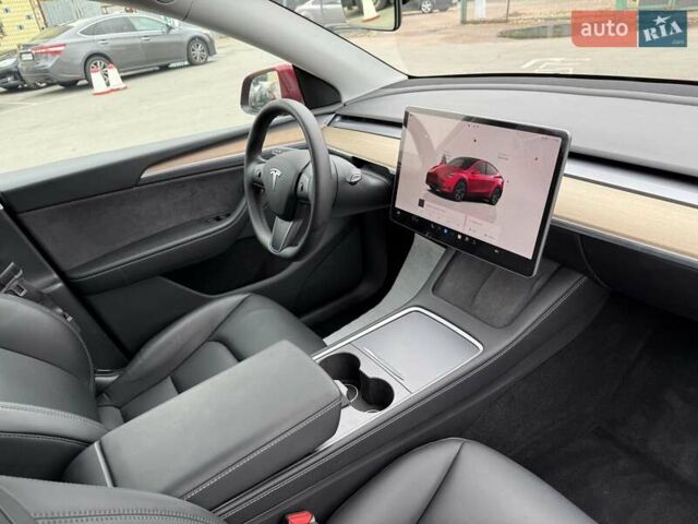 Красный Тесла Model Y, объемом двигателя 0 л и пробегом 19 тыс. км за 24500 $, фото 24 на Automoto.ua