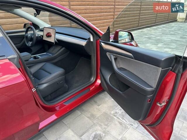 Червоний Тесла Model Y, об'ємом двигуна 0 л та пробігом 12 тис. км за 29900 $, фото 41 на Automoto.ua