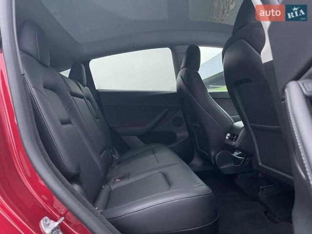 Красный Тесла Model Y, объемом двигателя 0 л и пробегом 20 тыс. км за 34500 $, фото 35 на Automoto.ua