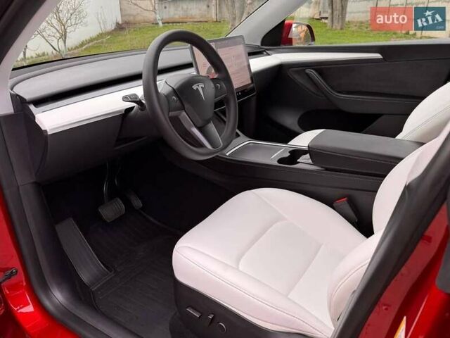 Червоний Тесла Model Y, об'ємом двигуна 0 л та пробігом 1 тис. км за 31900 $, фото 21 на Automoto.ua