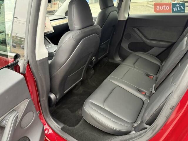 Красный Тесла Model Y, объемом двигателя 0 л и пробегом 19 тыс. км за 24500 $, фото 26 на Automoto.ua