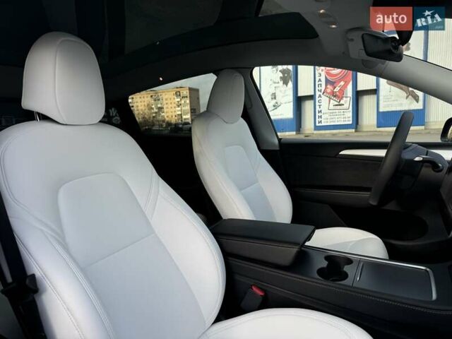 Красный Тесла Model Y, объемом двигателя 0 л и пробегом 42 тыс. км за 33900 $, фото 22 на Automoto.ua