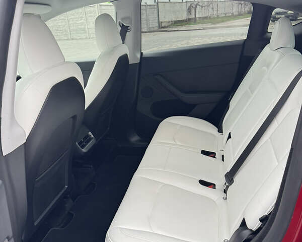Червоний Тесла Model Y, об'ємом двигуна 0 л та пробігом 22 тис. км за 28500 $, фото 10 на Automoto.ua
