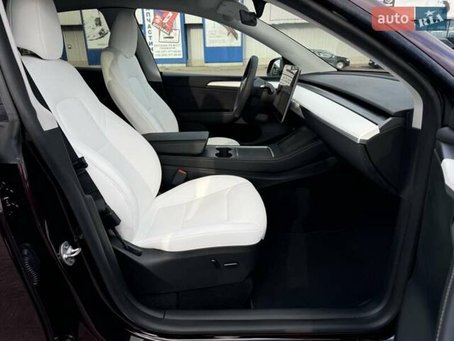 Красный Тесла Model Y, объемом двигателя 0 л и пробегом 42 тыс. км за 33900 $, фото 20 на Automoto.ua
