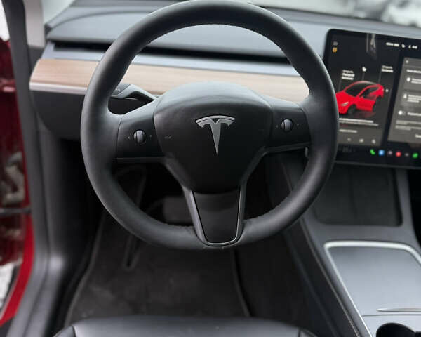 Червоний Тесла Model Y, об'ємом двигуна 0 л та пробігом 8 тис. км за 26200 $, фото 33 на Automoto.ua