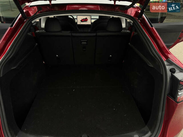 Красный Тесла Model Y, объемом двигателя 0 л и пробегом 26 тыс. км за 28900 $, фото 12 на Automoto.ua