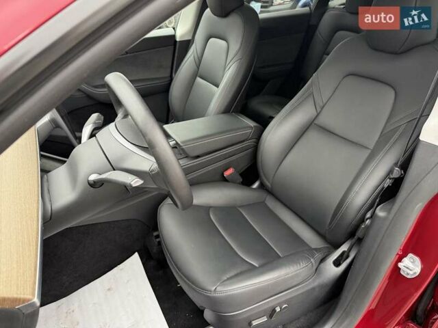 Красный Тесла Model Y, объемом двигателя 0 л и пробегом 19 тыс. км за 24500 $, фото 13 на Automoto.ua
