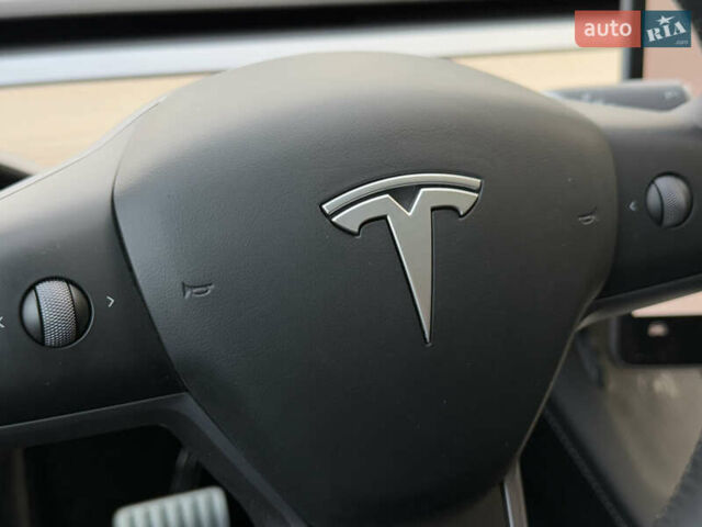 Красный Тесла Model Y, объемом двигателя 0 л и пробегом 4 тыс. км за 34999 $, фото 76 на Automoto.ua