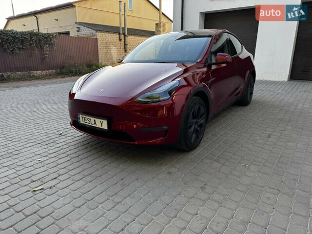 Красный Тесла Model Y, объемом двигателя 0 л и пробегом 3 тыс. км за 33500 $, фото 1 на Automoto.ua