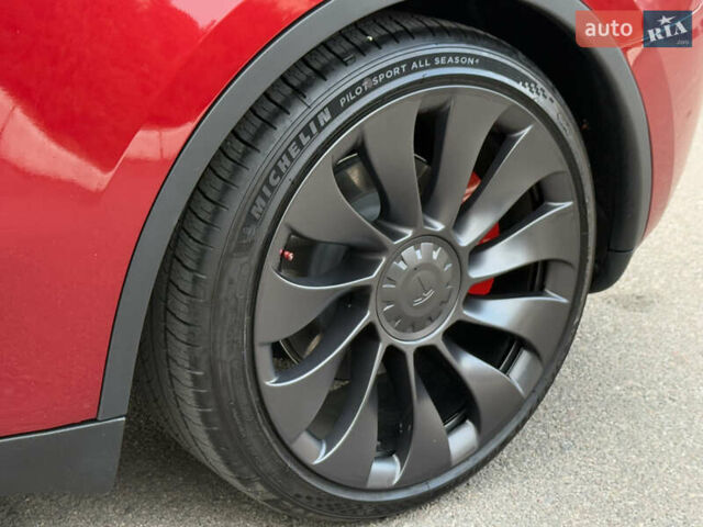 Красный Тесла Model Y, объемом двигателя 0 л и пробегом 4 тыс. км за 34999 $, фото 47 на Automoto.ua