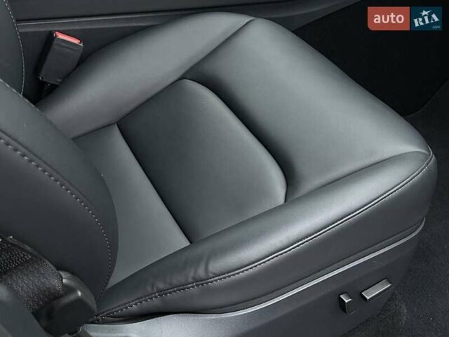 Красный Тесла Model Y, объемом двигателя 0 л и пробегом 20 тыс. км за 34500 $, фото 32 на Automoto.ua