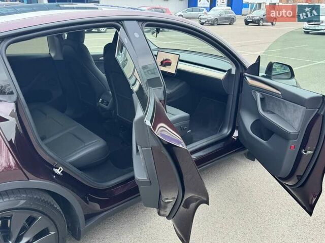 Красный Тесла Model Y, объемом двигателя 0 л и пробегом 3 тыс. км за 38700 $, фото 39 на Automoto.ua