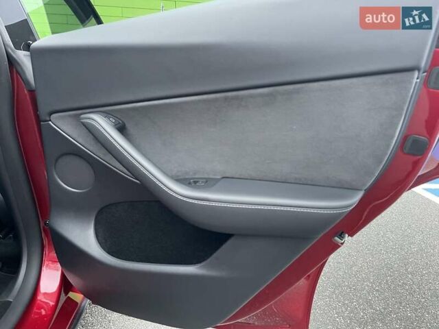 Красный Тесла Model Y, объемом двигателя 0 л и пробегом 20 тыс. км за 34500 $, фото 36 на Automoto.ua