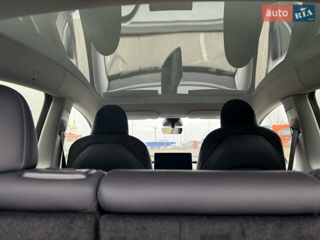 Красный Тесла Model Y, объемом двигателя 0 л и пробегом 3 тыс. км за 38700 $, фото 42 на Automoto.ua