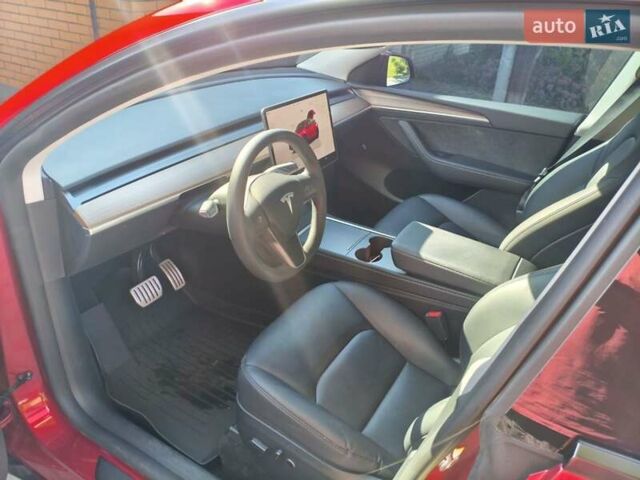 Красный Тесла Model Y, объемом двигателя 0 л и пробегом 21 тыс. км за 36500 $, фото 10 на Automoto.ua