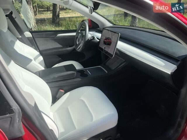 Красный Тесла Model Y, объемом двигателя 0 л и пробегом 28 тыс. км за 38300 $, фото 17 на Automoto.ua