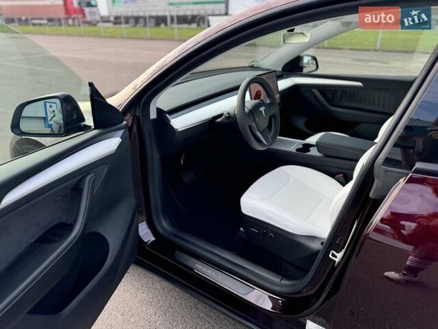 Червоний Тесла Model Y, об'ємом двигуна 0 л та пробігом 42 тис. км за 34990 $, фото 13 на Automoto.ua