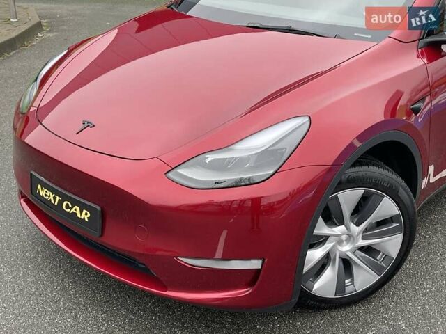 Красный Тесла Model Y, объемом двигателя 0 л и пробегом 20 тыс. км за 34500 $, фото 2 на Automoto.ua