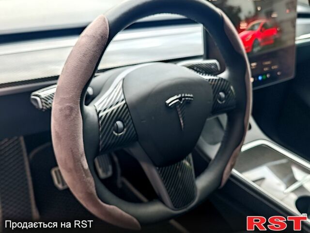 Тесла Model Y 2024 у Фастове на Automoto.ua Червоний Тесла Model Y, об'ємом двигуна 0.22 л та пробігом 20 тис. км за 32000 $, фото 10 на Automoto.ua