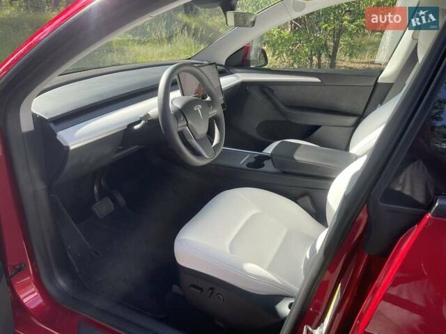 Червоний Тесла Model Y, об'ємом двигуна 0 л та пробігом 27 тис. км за 39000 $, фото 12 на Automoto.ua