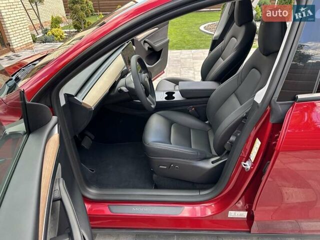 Червоний Тесла Model Y, об'ємом двигуна 0 л та пробігом 12 тис. км за 29900 $, фото 24 на Automoto.ua