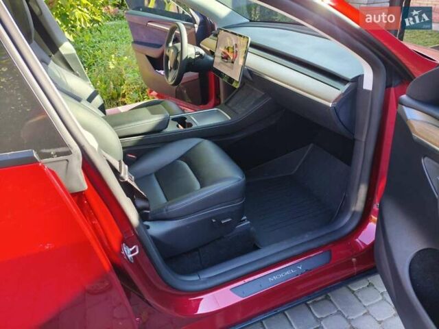 Красный Тесла Model Y, объемом двигателя 0 л и пробегом 21 тыс. км за 36500 $, фото 17 на Automoto.ua