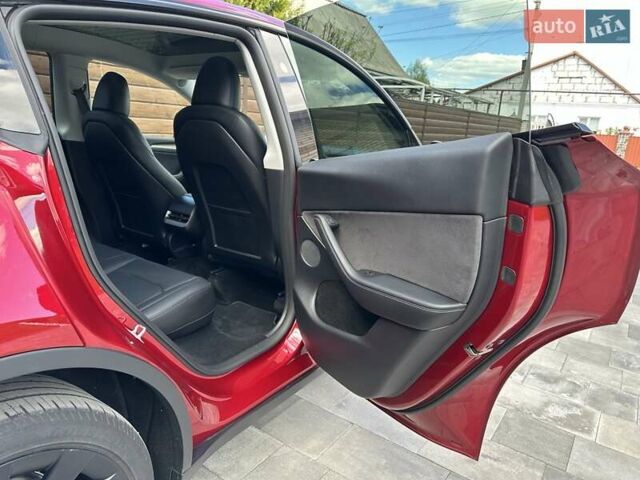 Червоний Тесла Model Y, об'ємом двигуна 0 л та пробігом 12 тис. км за 29900 $, фото 8 на Automoto.ua