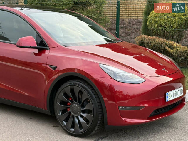 Красный Тесла Model Y, объемом двигателя 0 л и пробегом 4 тыс. км за 34999 $, фото 35 на Automoto.ua
