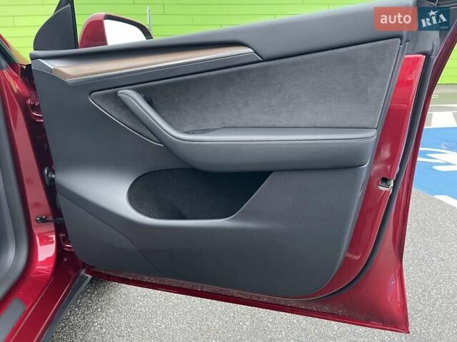 Красный Тесла Model Y, объемом двигателя 0 л и пробегом 20 тыс. км за 34500 $, фото 34 на Automoto.ua