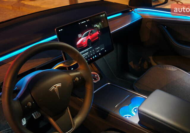 Красный Тесла Model Y, объемом двигателя 0 л и пробегом 4 тыс. км за 31800 $, фото 9 на Automoto.ua