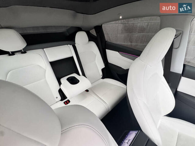 Красный Тесла Model Y, объемом двигателя 0 л и пробегом 2 тыс. км за 49990 $, фото 2 на Automoto.ua