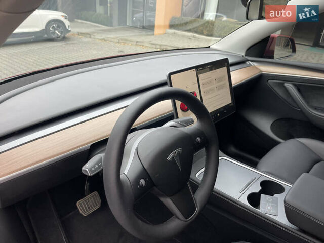Червоний Тесла Model Y, об'ємом двигуна 0 л та пробігом 3 тис. км за 32500 $, фото 29 на Automoto.ua