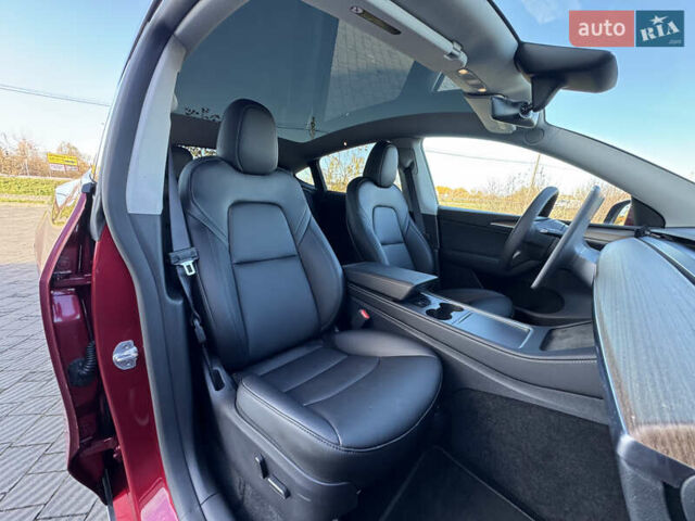 Красный Тесла Model Y, объемом двигателя 0 л и пробегом 8 тыс. км за 29999 $, фото 35 на Automoto.ua