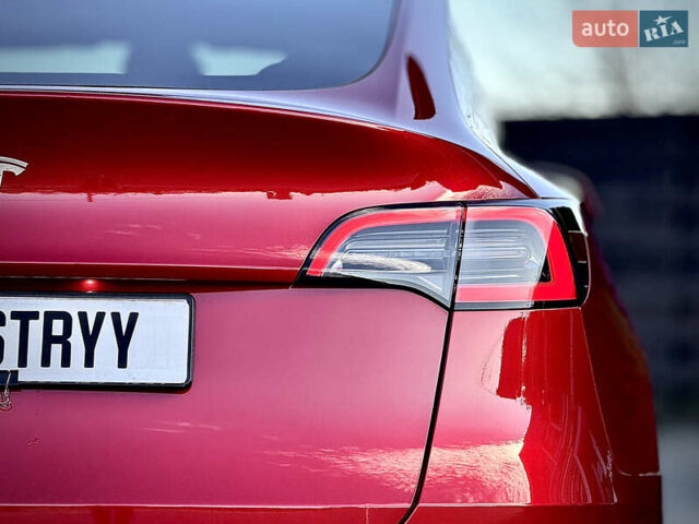 Красный Тесла Model Y, объемом двигателя 0 л и пробегом 8 тыс. км за 29999 $, фото 29 на Automoto.ua