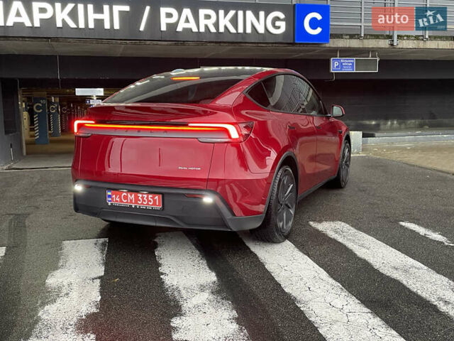 Красный Тесла Model Y, объемом двигателя 0 л и пробегом 2 тыс. км за 49990 $, фото 6 на Automoto.ua