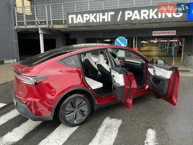 Красный Тесла Model Y, объемом двигателя 0 л и пробегом 2 тыс. км за 49990 $, фото 11 на Automoto.ua